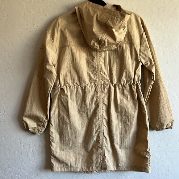 Sports Illustrated Women’s Lightweight Hooded Woven Anorak size XS Linen color - Picture 5 of 12